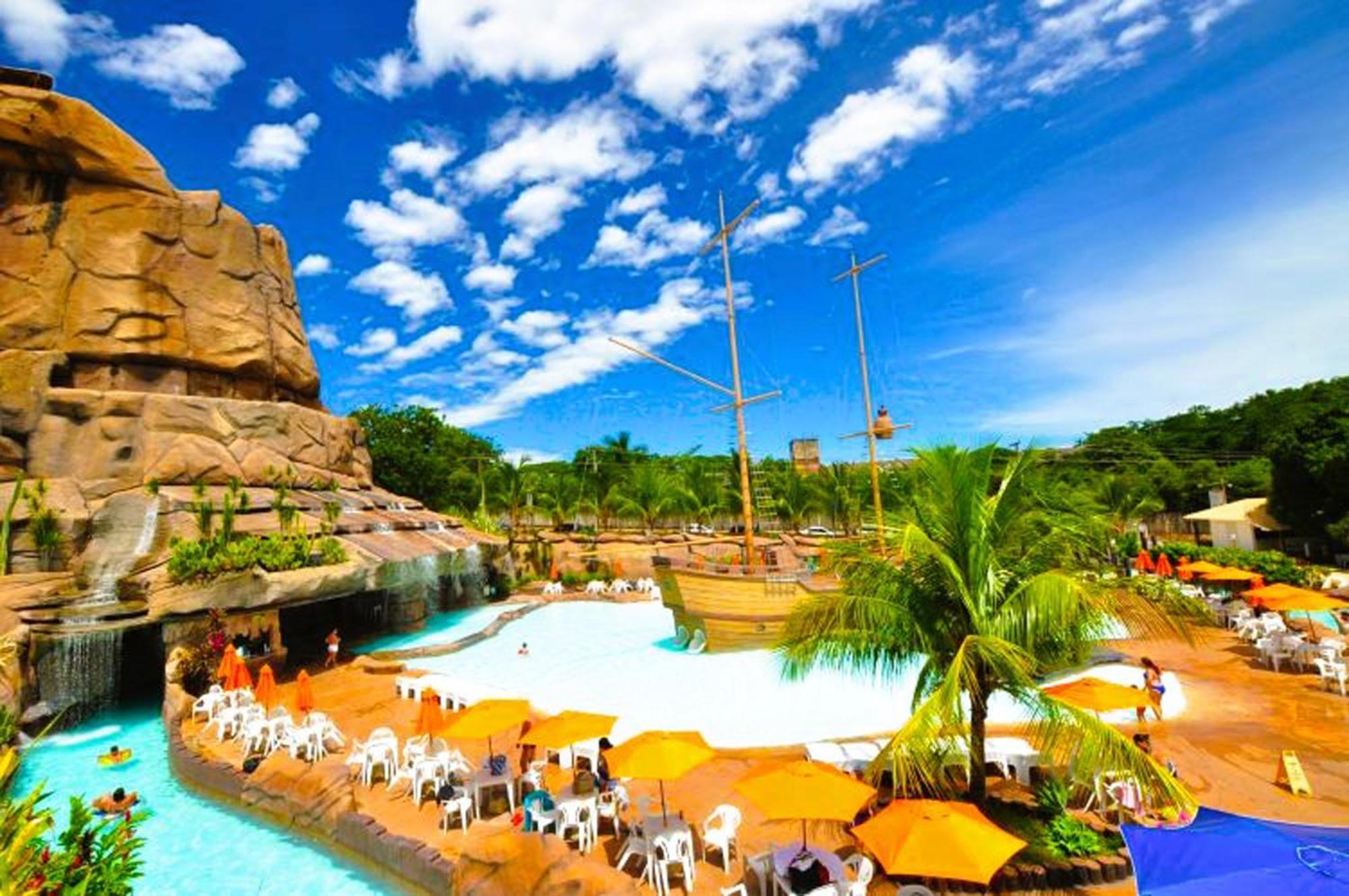 Piazza Diroma - Cortesia Park Diroma, Splash E Slide Caldas Novas Exterior photo